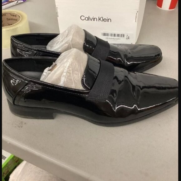 NIB Calvin Klein Black Patent Leather Bernard Loafer, sz 9 - Picture 4 of 9